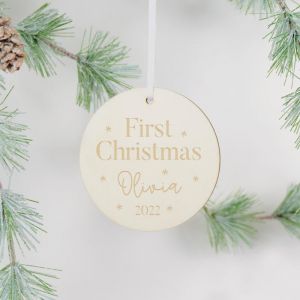 Gepersonaliseerde kersthanger rond first christmas met naam